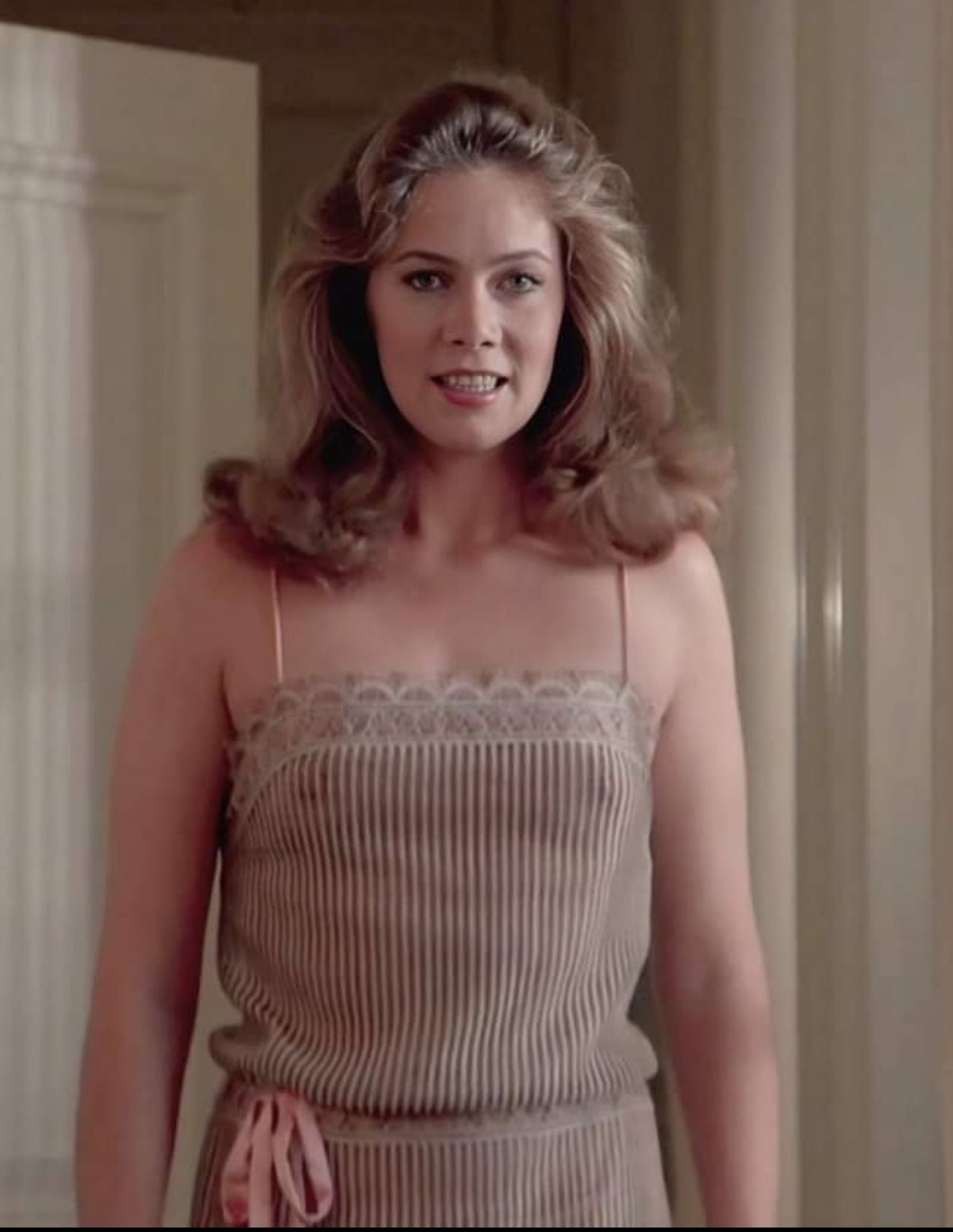 Kathleen Turner 16 Photos